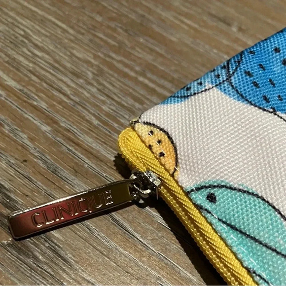 Vera Neumann Clinique Butterfly Print Zipper Makeup Cosmetics Bag Unused - Picture 4 of 6